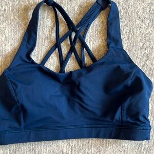 Lululemon free to be serene size 6 NWOT